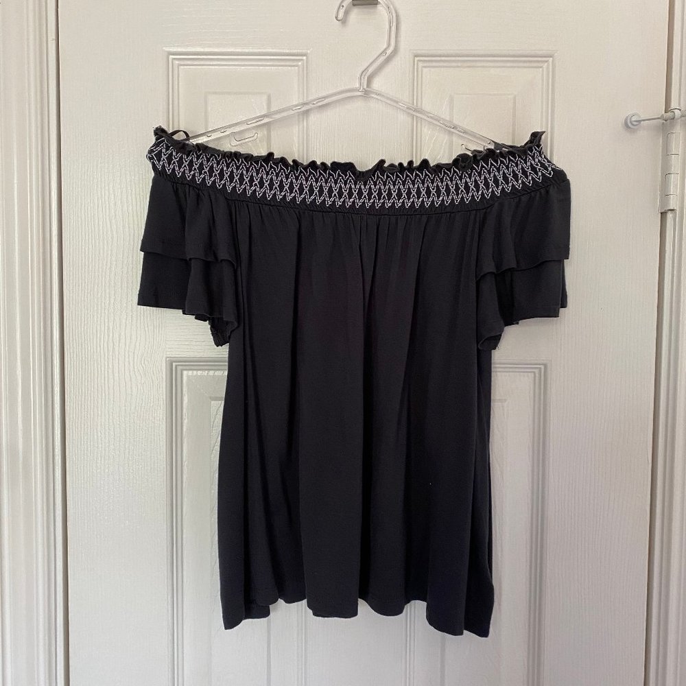@ American Eagle off shoulder top Crop (Small)